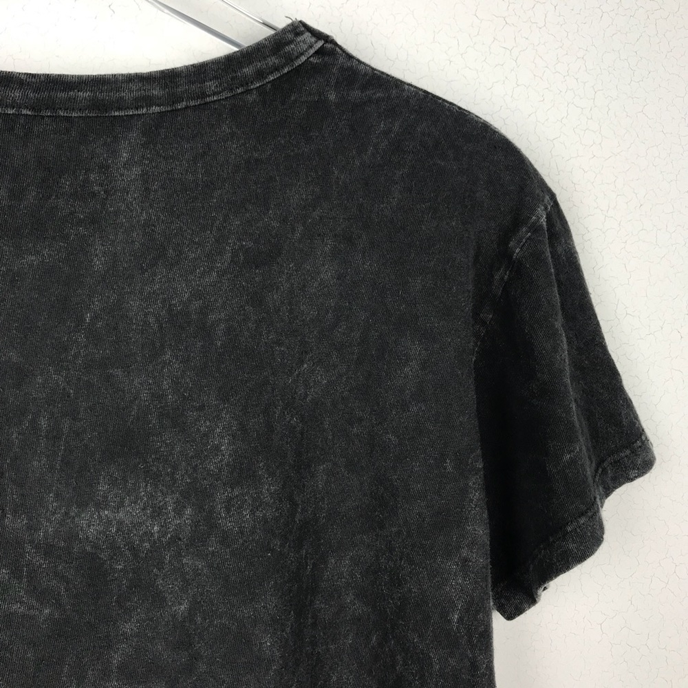 Sold🥀Guns N’ Roses Choker V-Neck Graphic Band Tee - Picture 5 of 6
